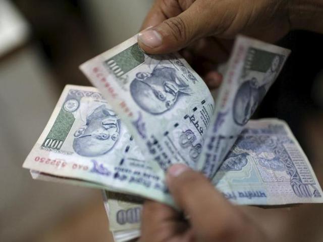 Do not donate over Rs 2,000 in cash to political parties: