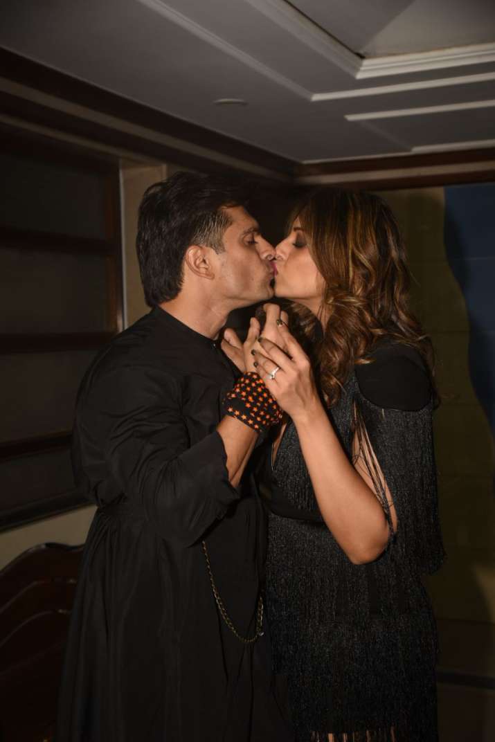 Bipasha Basu’s Pda With Husband Karan Singh Grover On Her Birthday Is Too Romantic See Pics