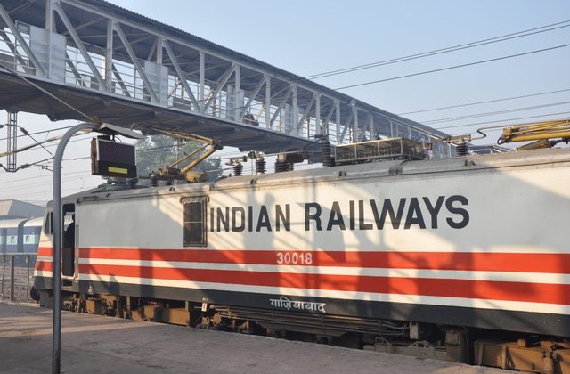 Soon, using railway cloak rooms, lockers to cost more