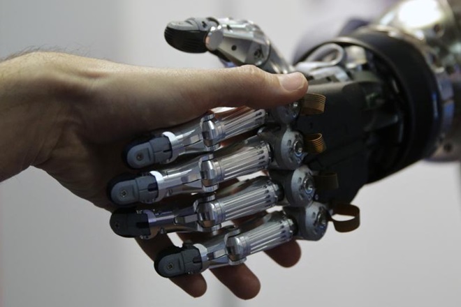 Self-healing robots capable of mimicking human muscles