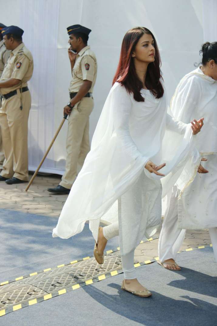 India Tv - Aishwarya Rai Bachchan at Celebrations Sports Club in Mumbai