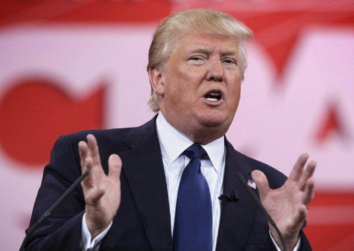 Donald Trump attacks his attorney general, Barack Obama