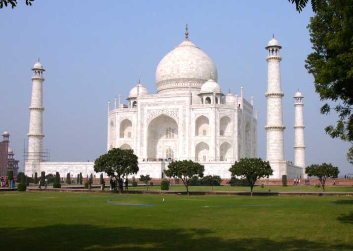 Place vision document on preservation of Taj Mahal: SC to