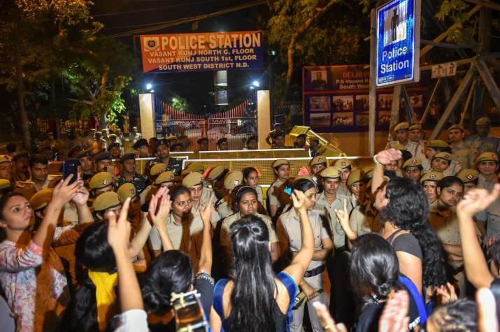Sexual harassment case: JNU students protest against police