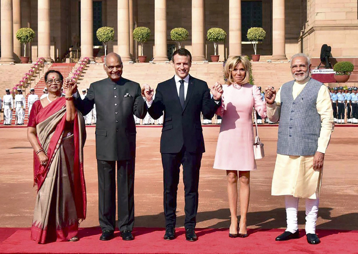 India Tv - President Ram Nath Kovind, First Lady Savita Kovind, Prime Minister Narendra Modi along with French President Emmanuel Macron and French First Lady Brigitte Macron during their ceremonial welcome at Rashtrapati Bhavan