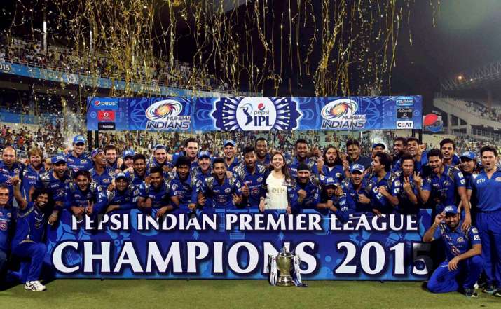 India Tv - Mumbai Indians won the trophy for the second time in 2015