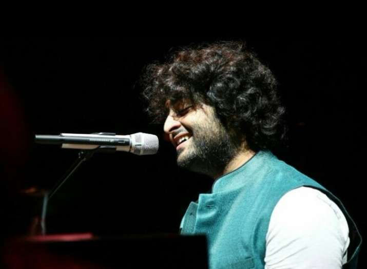India Tv - Singer Divya Kumar appreciates Arijit Singh on his birthday, calls him God
