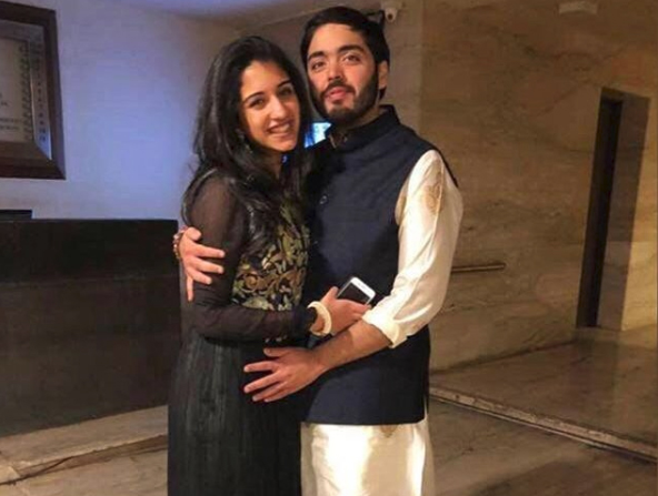 Mukesh and Nita Ambani's son Anant Ambani not engaged to Radhika Merchant |  Celebrities News â India TV