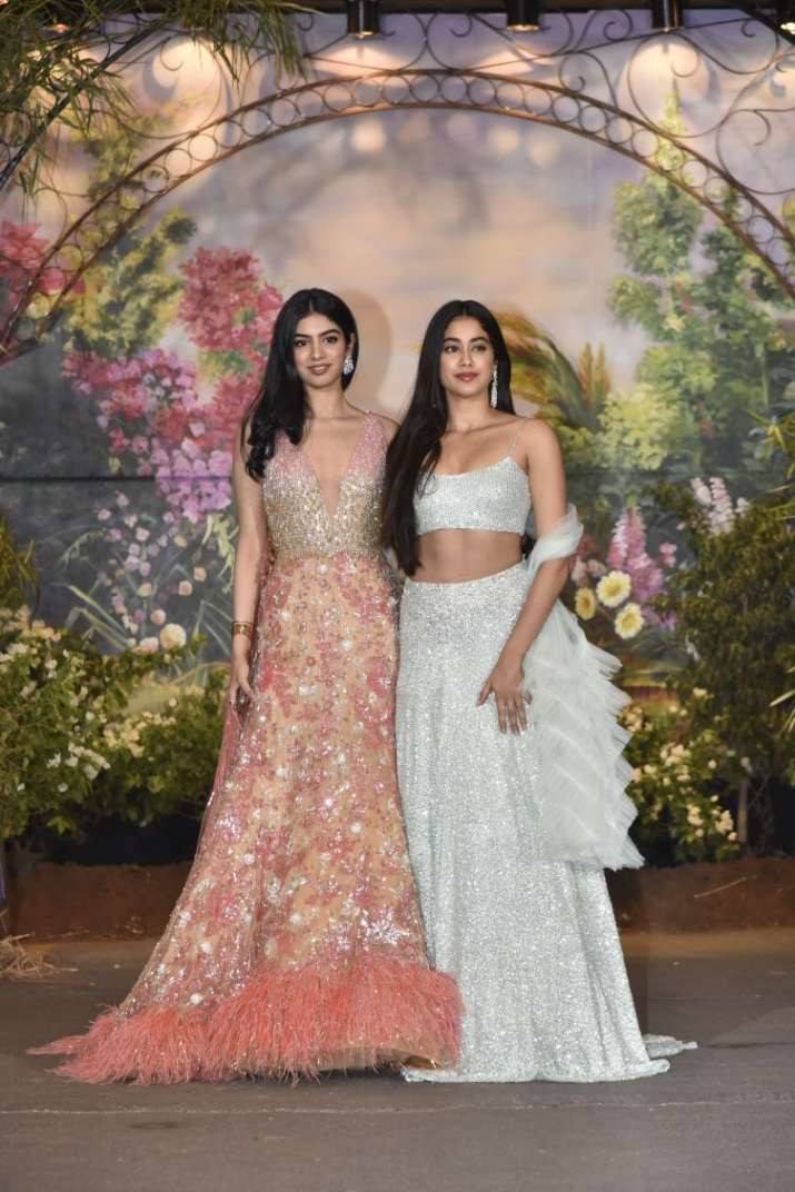 India Tv - Janhvi and Khushi Kapoor