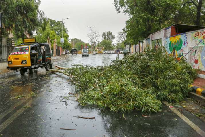 Thunderstorm, squall likely to hit Uttarakhand, Himachal,