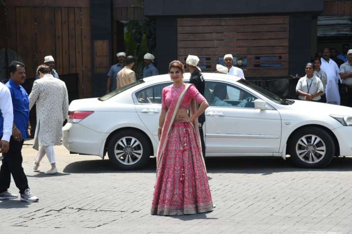 India Tv - Jacqueline Fernandez arrives for bestie Sonam Kapoor's wedding. 