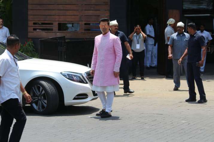 India Tv - Karan Johar makes a statement in pink.