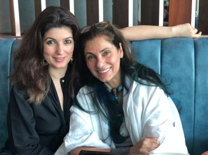 Twinkle Khanna posts 'No Filter' selfie with Dimple Kapadia on her ...