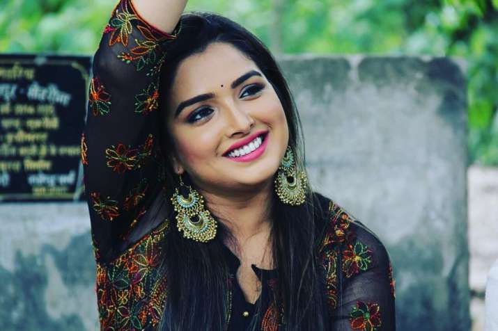 Amrapali Dubey X Videos - Amrapali Dubey looks breathtaking in this latest picture on ...