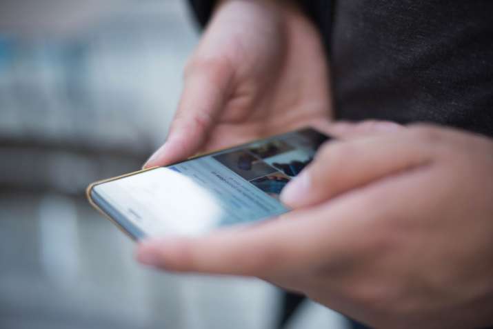 Smartphone app boosting healthy lifestyle can slow artery