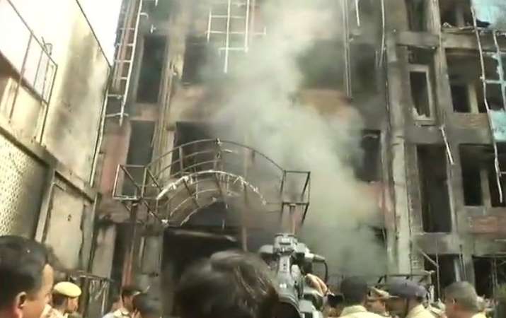 Fire broke out in Charbagh's SSJ International hotel, in