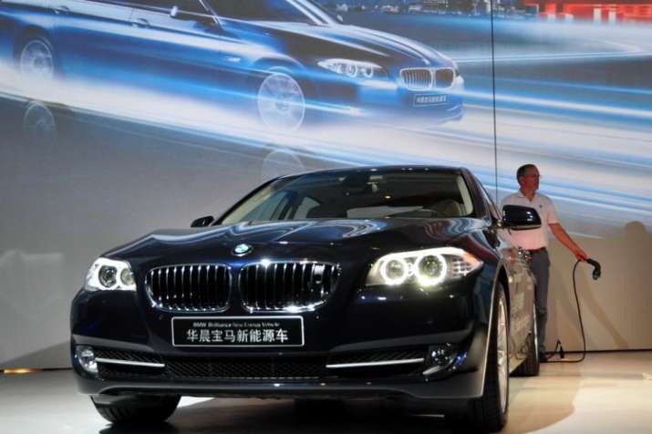 The recall involves models including the 118i series, 120i