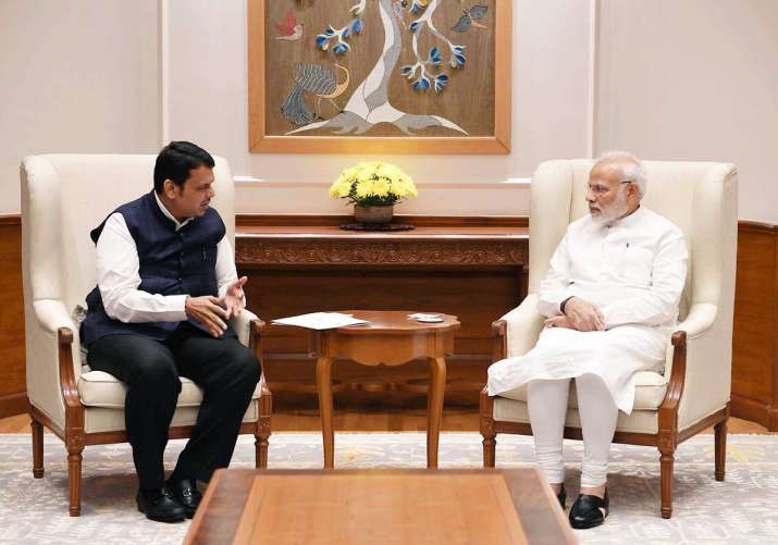 Devendra Fadnavis meets PM Modi, apprises him on various issues in ...