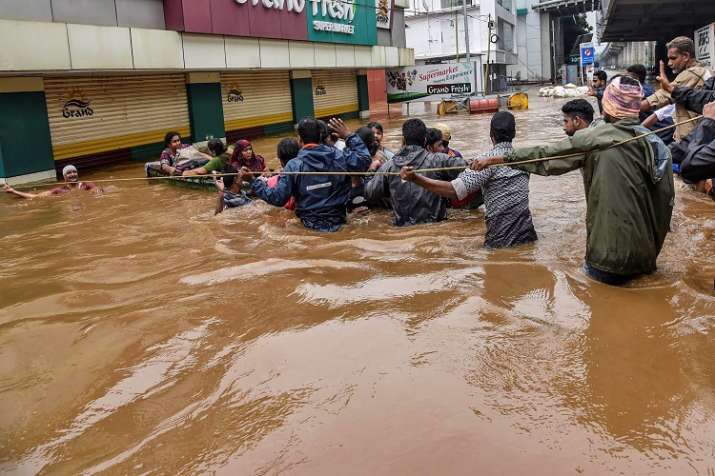 Kerala Floods Latest Updates Rescue Relief Operation On War Footing