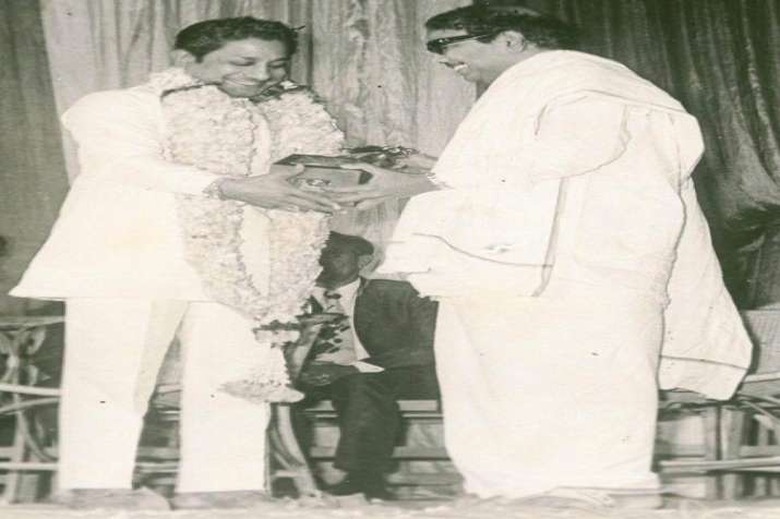 India Tv - Apart from a successful political career, he enjoyed a successful stint in Tamil film industry as a screenwriter. Karunanidhi with Sivaji Ganeshan.