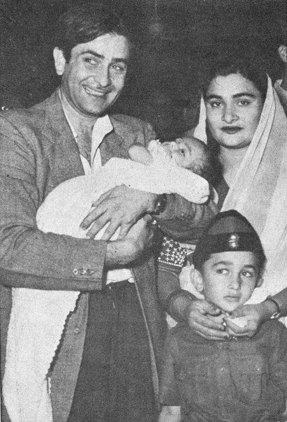 India Tv - Remembering Raj Kapoor and Krishna Kapoor’s iconic love story