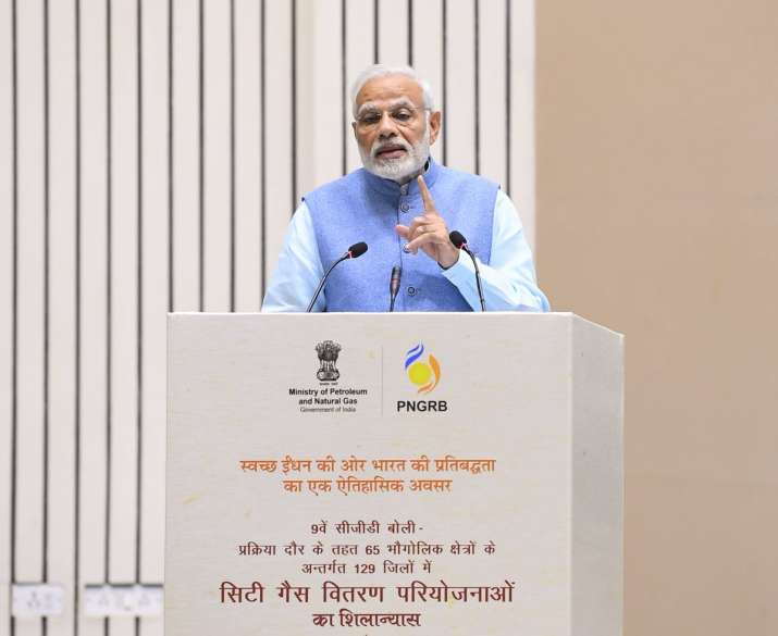 PM Modi lays foundation stone for city gas work in 129 districts ...