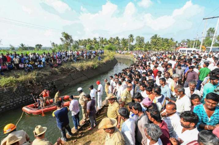 India Tv - Firefighters and locals lead rescue operation  