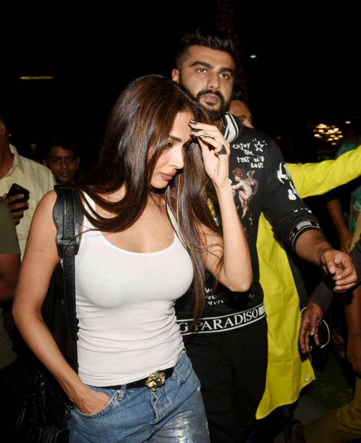 Skipping B-town Parties, Lovebirds Malaika Arora, Arjun Kapoor Enjoy ...