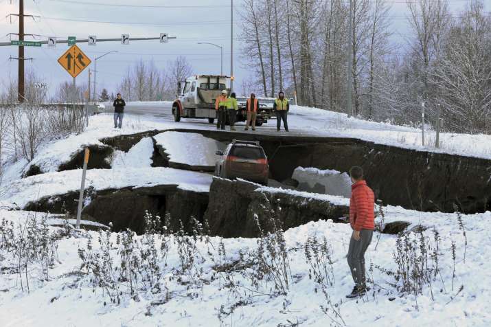 Back-to-back powerful earthquakes shatter roads and windows in Alaska ...