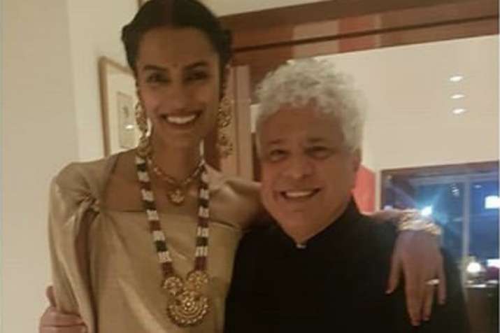India Tv - Suhel Seth ties the knot with model Laksmi Menon in private ceremony on Christmas