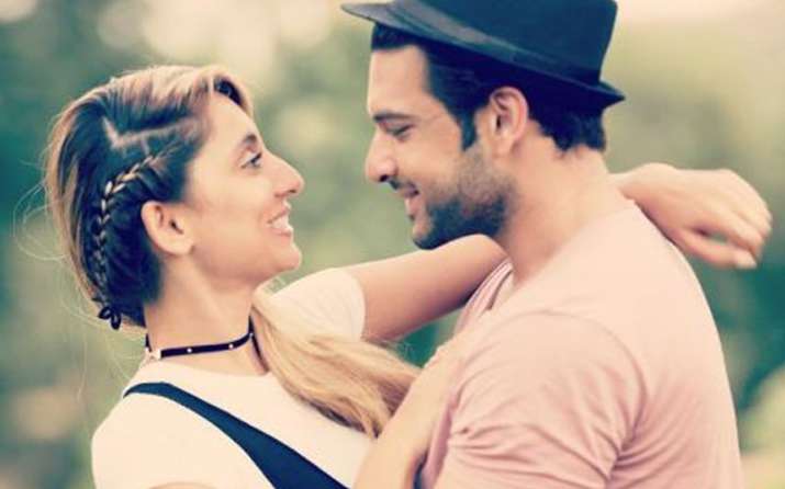 Karan Kundra Has The Most Adorable Birthday Wish For Girlfriend Anusha