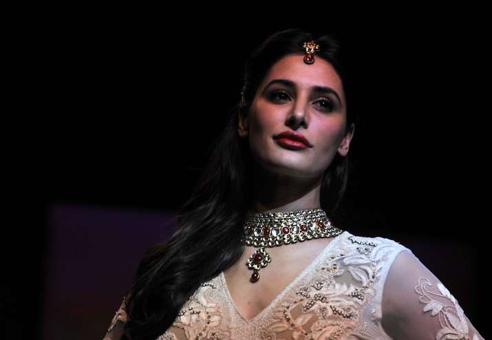 Nargis Fakhri, Amavas