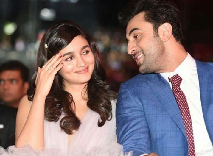 Pictures Neetu Kapoor Calls Alia Bhatt And Ranbir Kapoor Her Heartbeats In Latest Instagram Post Celebrities News India Tv pictures neetu kapoor calls alia bhatt