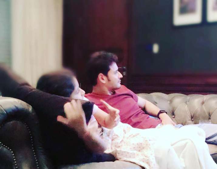 Mahesh Babu’s father-daughter moment with Sitara is too cute for words