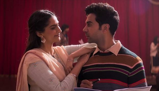 Ek Ladki Ko Dekha Toh Aisa Laga Movie Review: Starring Sonam ...