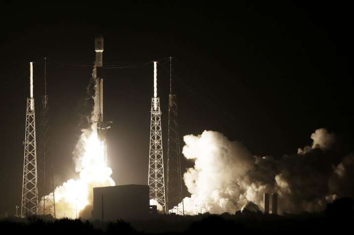 Israeli spacecraft rocketed toward the moon for the
