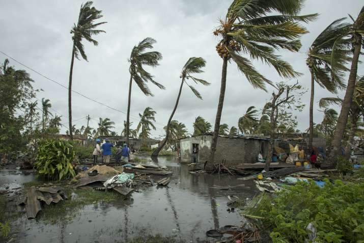 Over 1,000 feared dead after Cyclone Idai slams into Mozambique | World ...