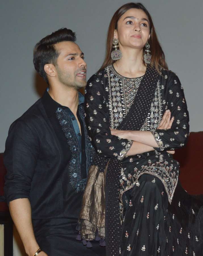 Kalank First Class Song Launch Alia Bhatt Varun Dhawan Steal The Show With Their Chemistry