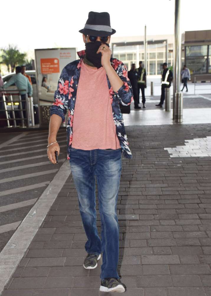  India Tv - Irrfan Khan spotted at Mumbai airport. 