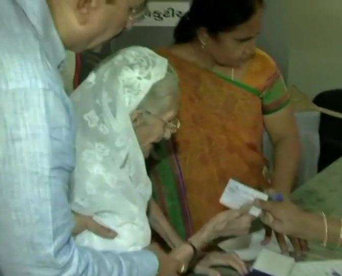 Gujarat Pm Narendra Modis Mother Heeraben Modi Casts Vote In