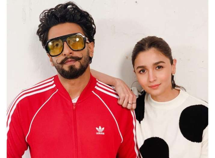 Alia Bhatt and Ranveer Singh to sign third movie together ? Seek