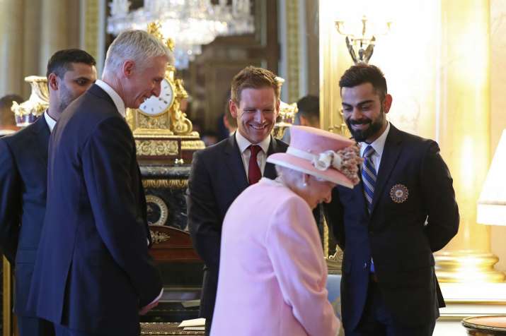 World Cup 2019 Twitterati Can T Keep Calm As Virat Kohli Meets Queen Elizabeth Trending News India Tv