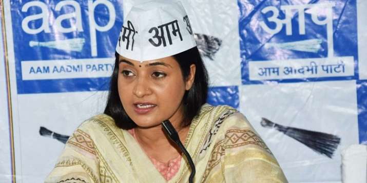 Rebel AAP MLA Alka Lamba to resign from party, to contest