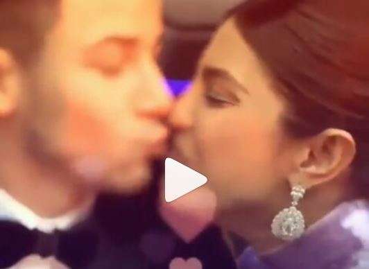 Priyanka Chopra Nick Jonas Steal A Kiss In French Riviera Internet Goes Crazy Watch Video Celebrities News India Tv