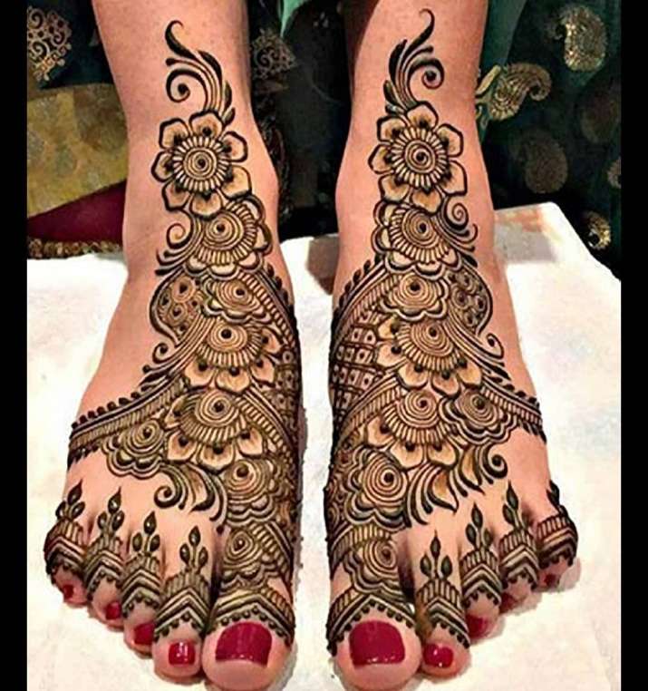 Eid Al-Fitr 2019: 10 Simple Mehendi designs to decorate your hands this ...