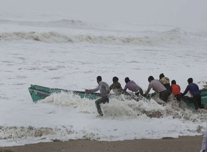 Cyclone Vayu to recurve, likely to hit Gujarat's Kutch