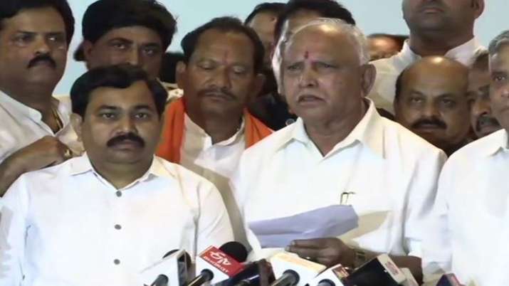Advantage BJP in Karnataka as Congress-JD(S) loses trust