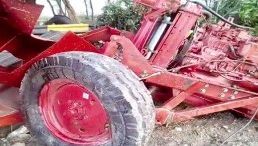 Tractor trolley hits house in south Delhi, security guard