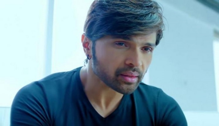 Singer Himesh Reshammiya meets with car accident ...