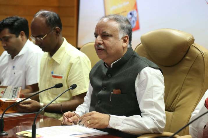 Ashutosh Tandon, Medical Education Minister